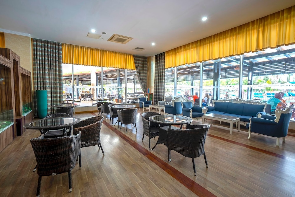 Cenger Beach Resort & Spa 33/50