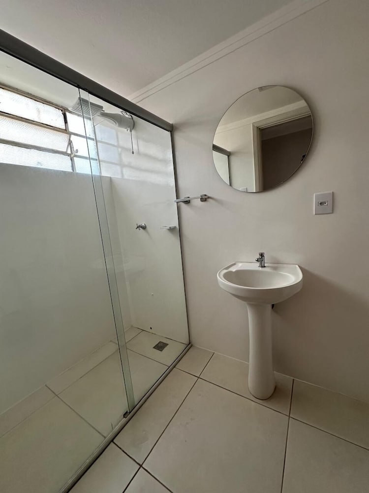 Hotel Uirapuru 48/50