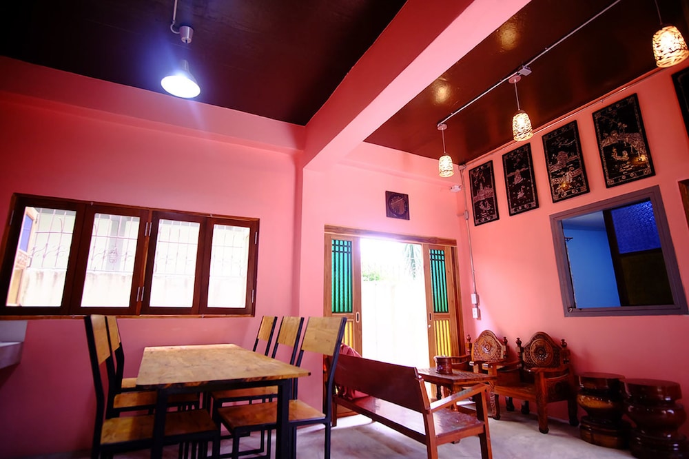Nap Corner Hostel 15/18