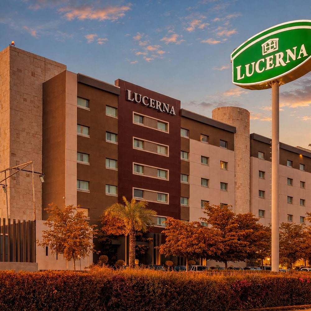 Lucerna Hermosillo 53/58