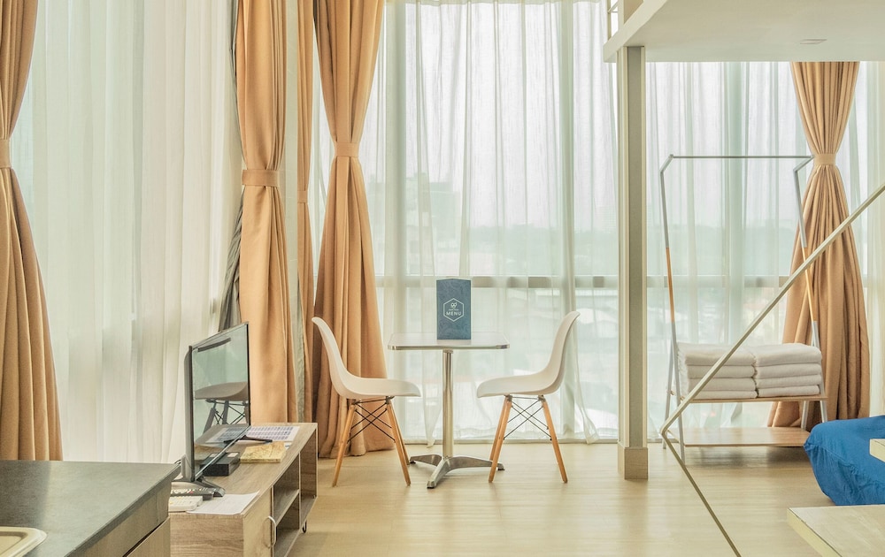 Selah Pods Hotel Manila 25/69