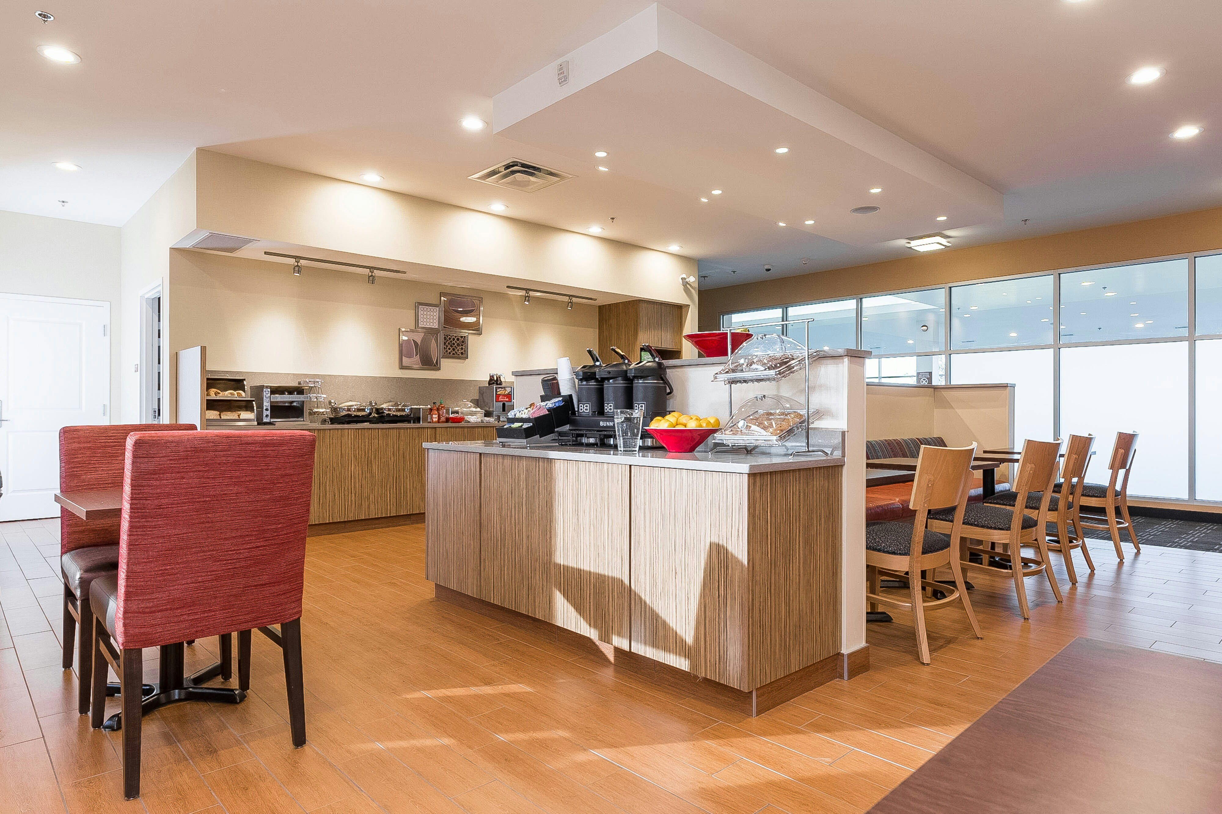 Towneplace Suites Edmonton South 6/13