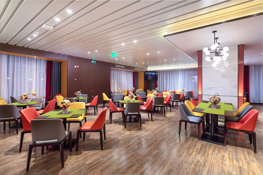 Hampton by Hilton Changchun Ziyou Road 31/35