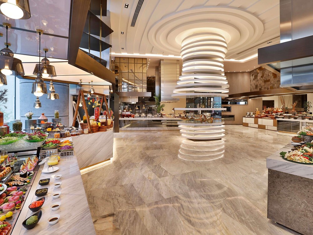 فندق ومركز مؤتمرات سوفيتيل الرياض(Sofitel Riyadh Hotel & Convention Centre) 9/49