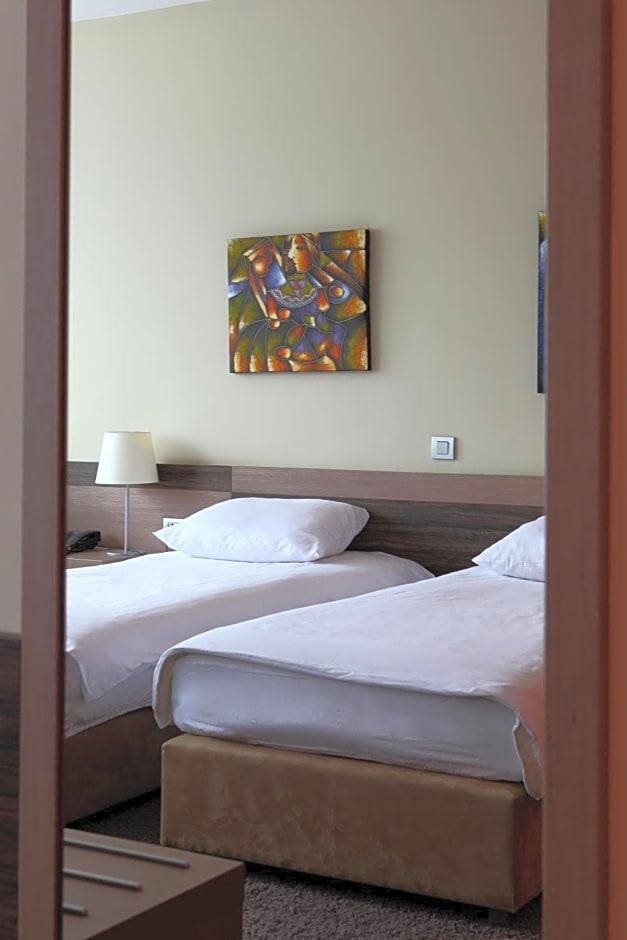 Hotel Kras 17/61