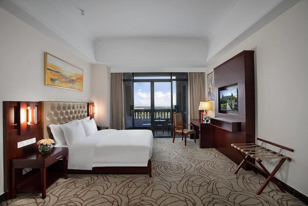 Wyndham Garden Haikou South 10/23