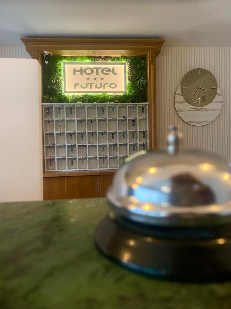 Hotel Plaza 6/50