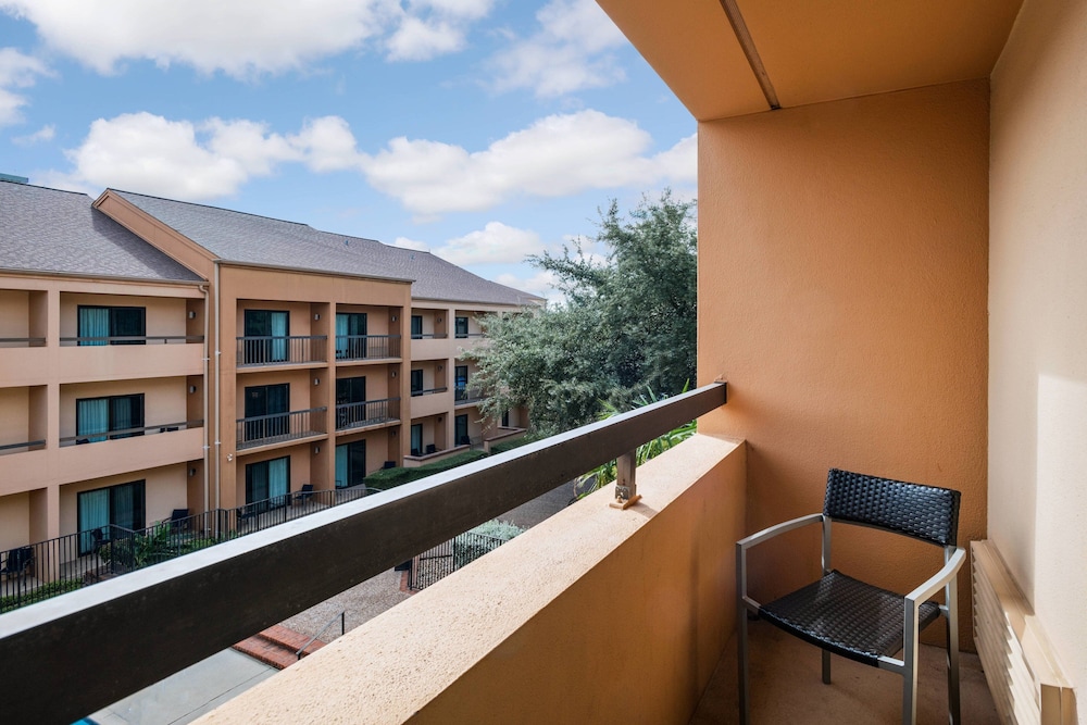Courtyard by Marriott Medical Center San Antonio in SAN ANTONIO - TX