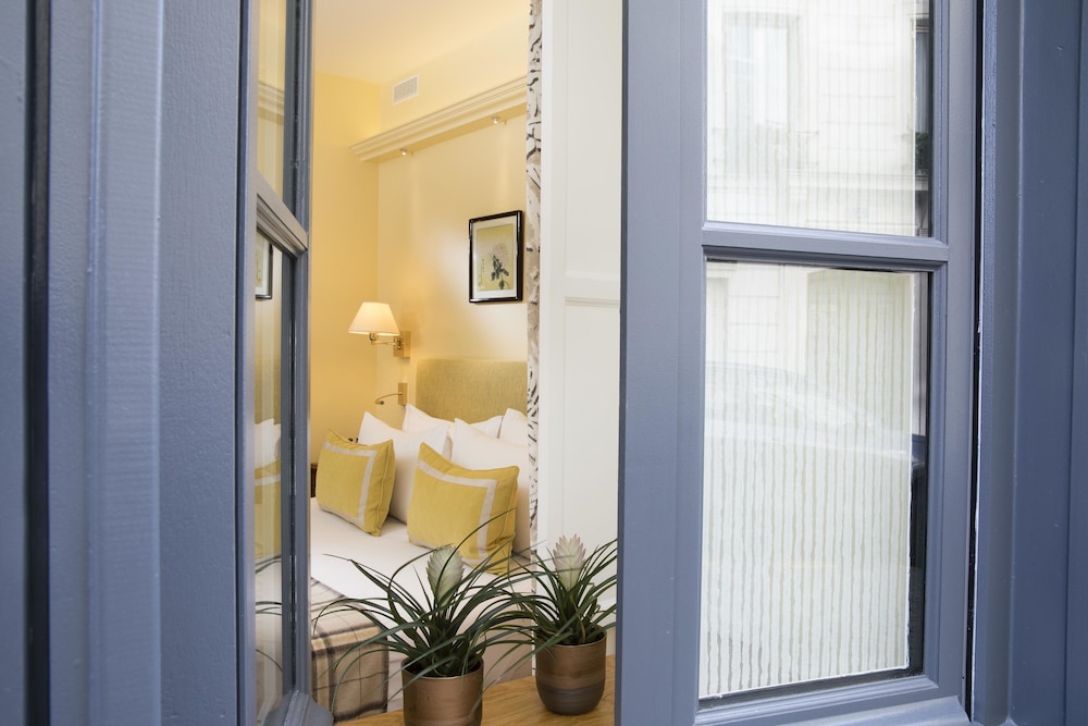 Le Relais Montmartre 25/53