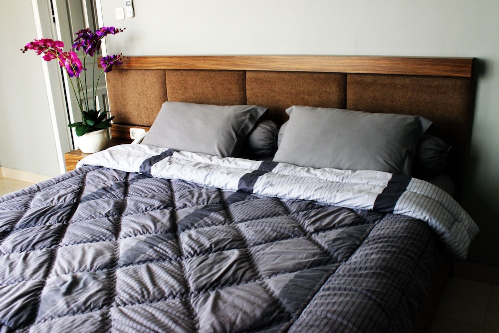 Super OYO Collection O 92277 Setra Priangan Guest House 12/39
