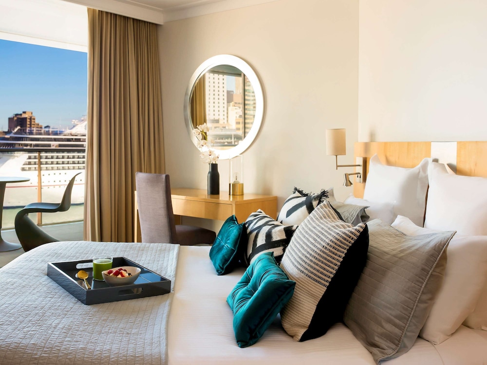 Pullman Quay Grand Sydney Harbour 47/72