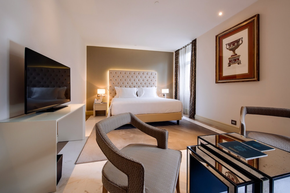 Aleph Rome Hotel Curio Collection by Hilton 42/63