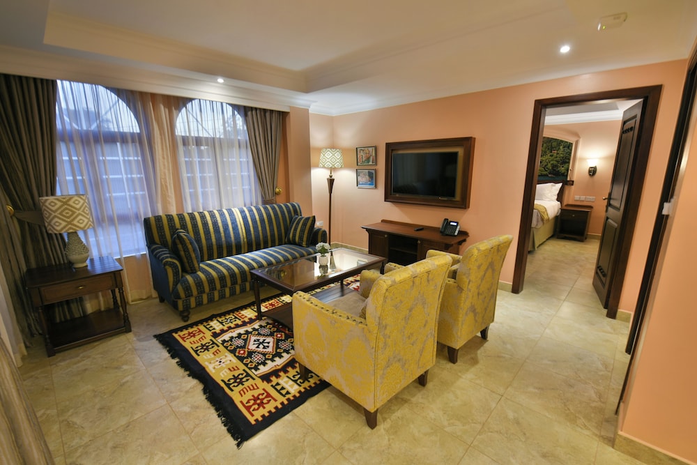 CASA SOLADA HOTEL 38/59