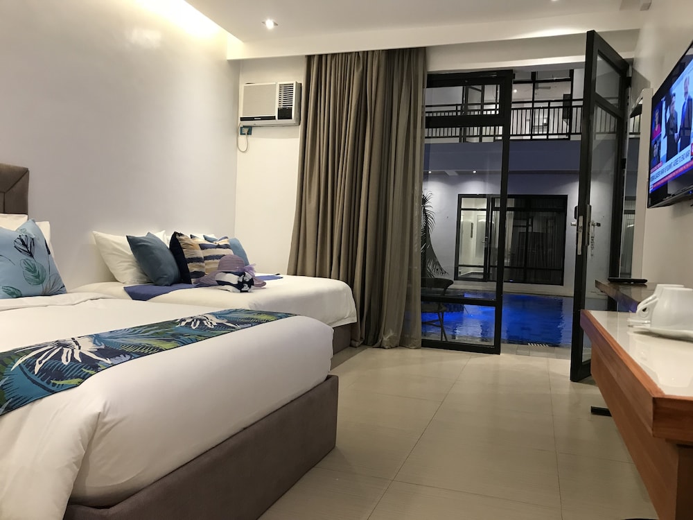 White Breeze Palawan Boutique Hotel 10/69