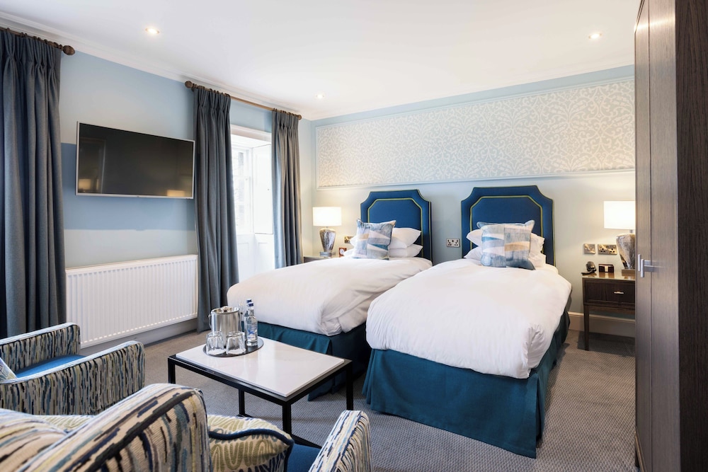 CLASSIC, TWIN BEDS