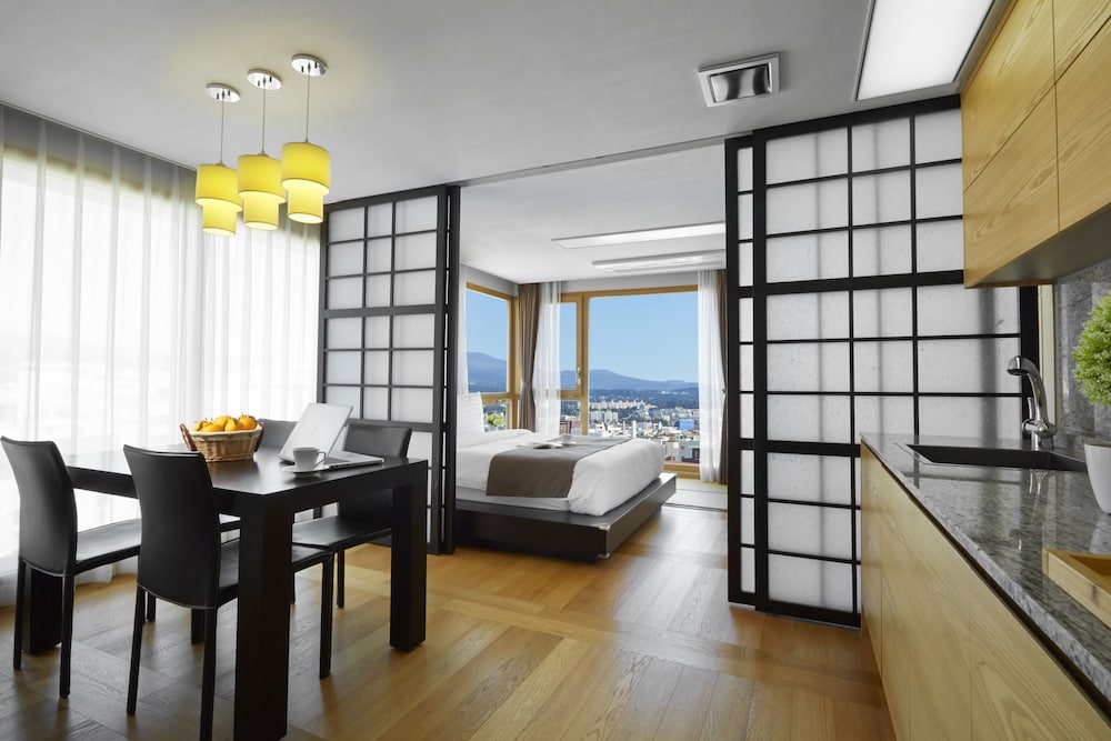 Shin Shin Hotel Jeju Ocean 34/58