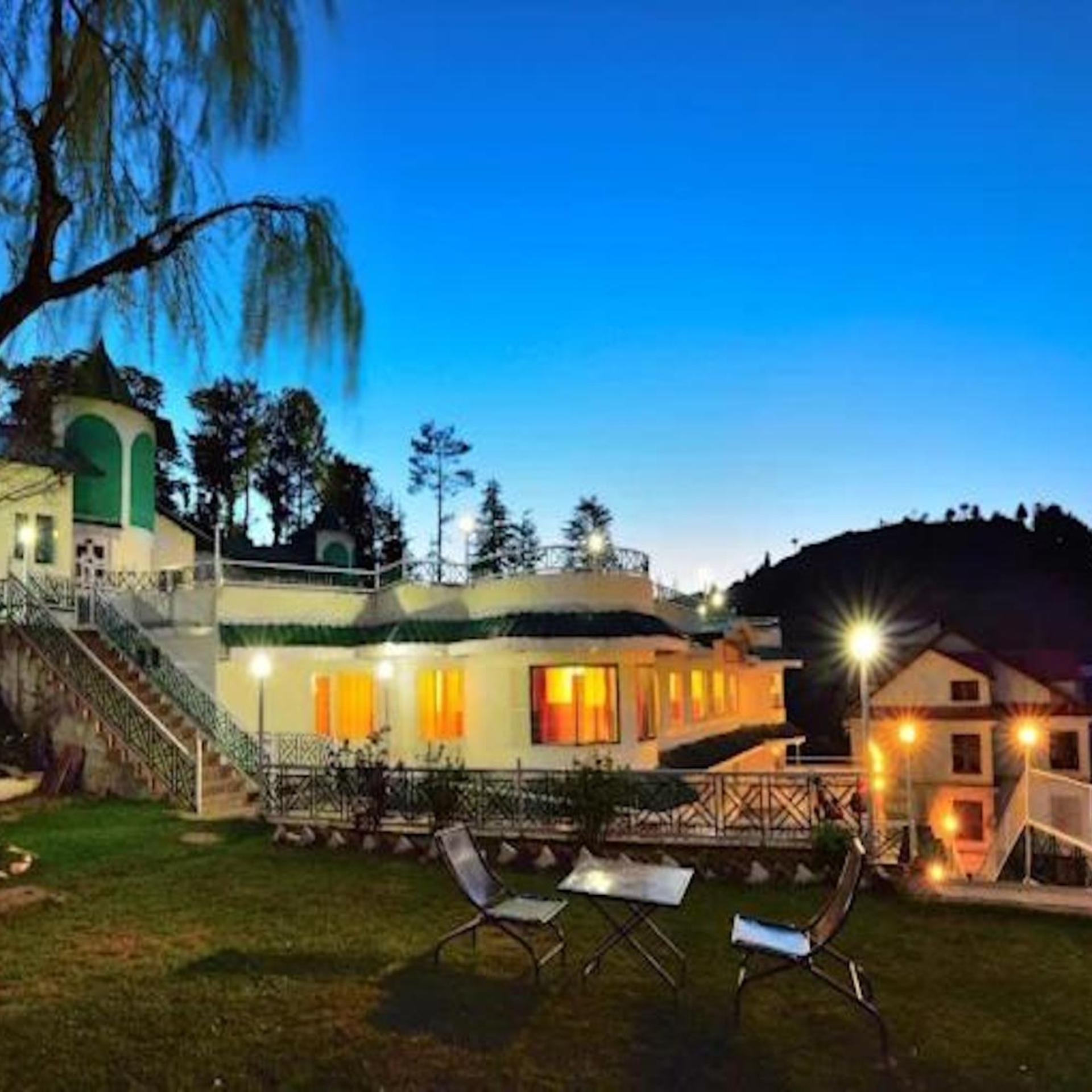 GALLEU HILL RESORTS 8/54