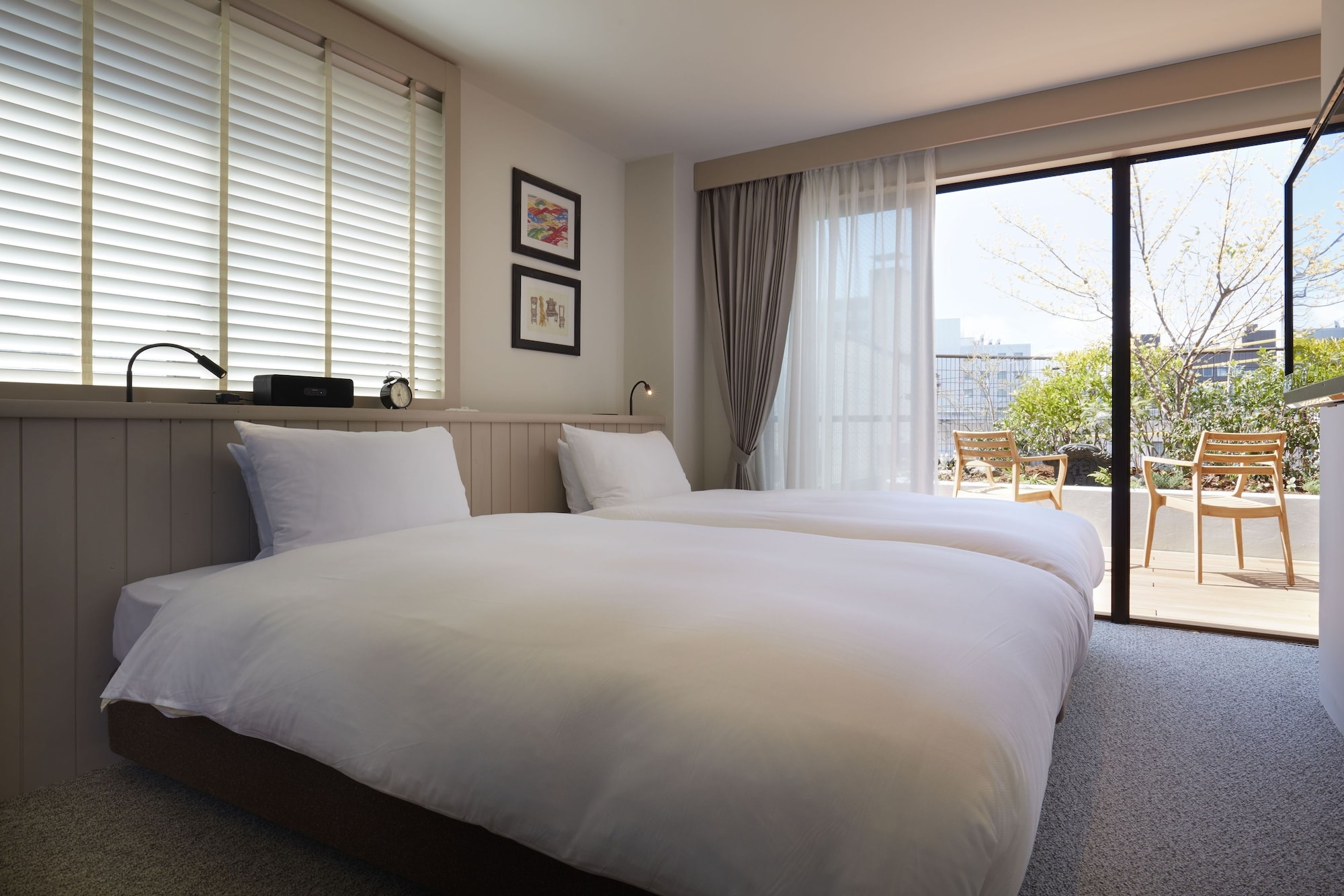 COMFORT, TWIN BEDS, ANNEX