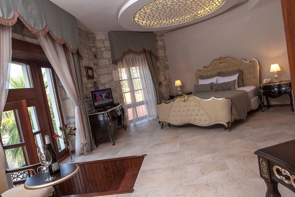 La Petra Hotel 16/40