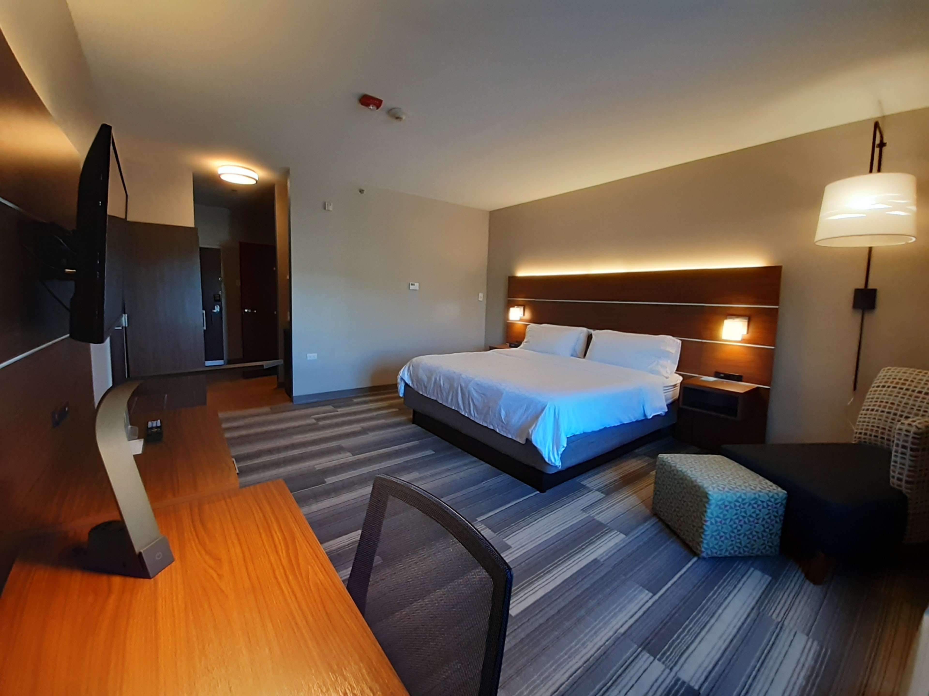 Holiday Inn Express Hotel and Suites Trincity Trinidad Airport 10/34