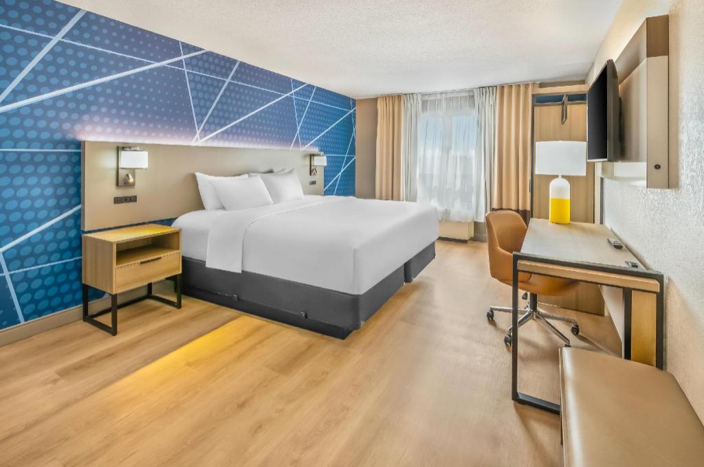 Upgrade, King Bed