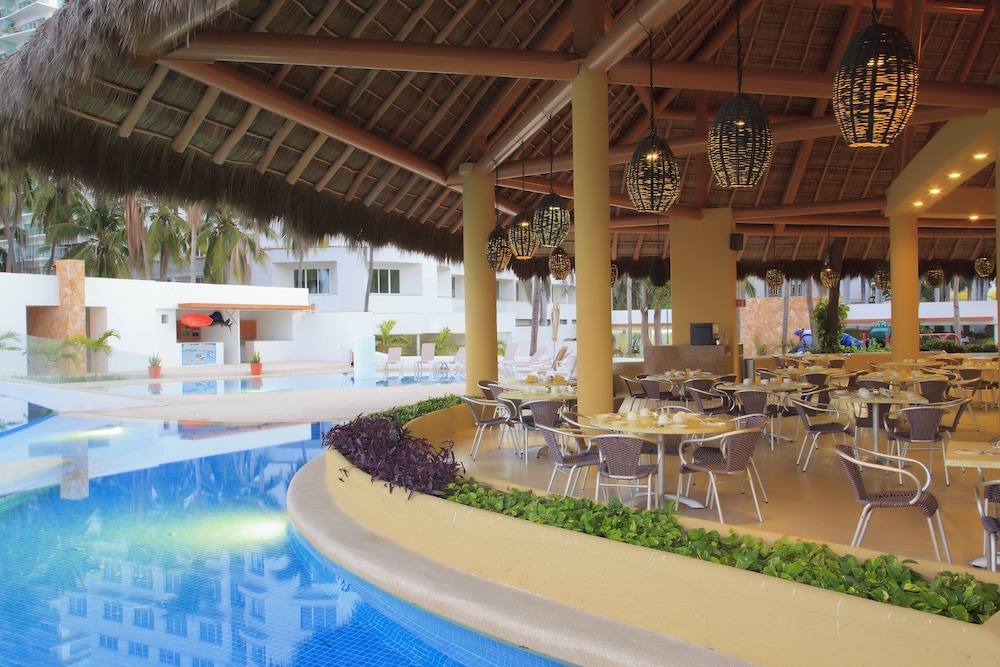 Krystal Vallarta 8/69