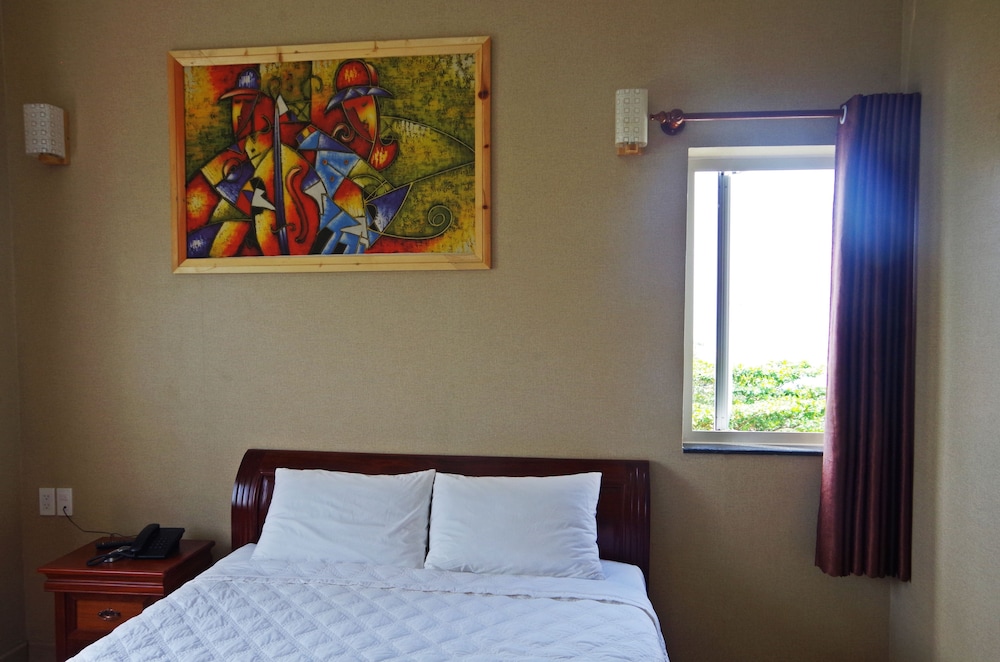 Ngoc Chau Hotel 8/60