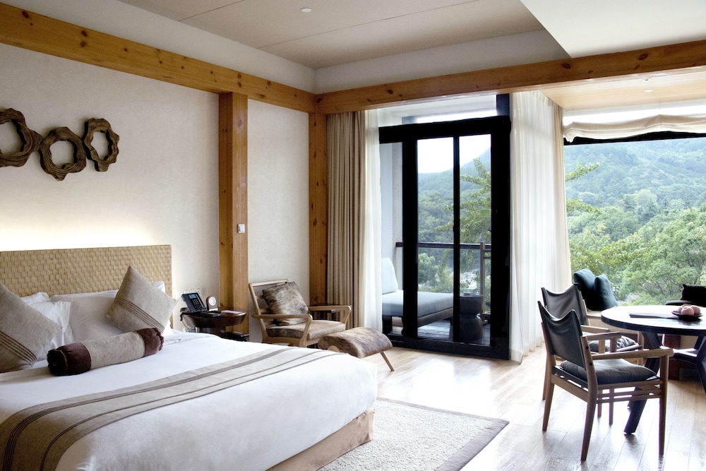 Intercontinental One Thousand Island Lake Resort 7/50