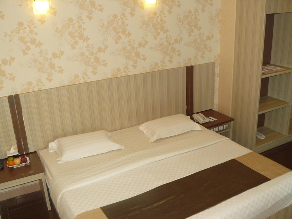 Hotel Oval Surabaya 15/28