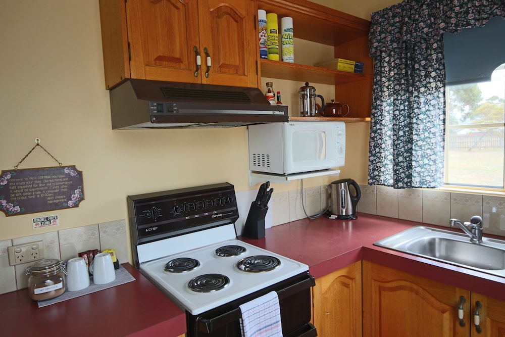 Swansea Cottages & Motel Suites 38/50