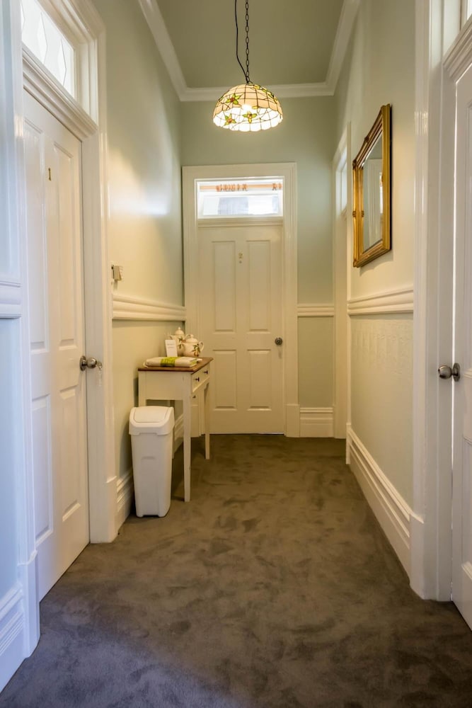 Fremantle Bed And Breakfast 32/45