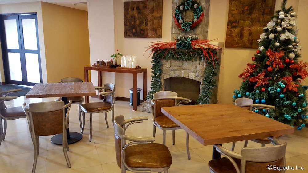 Microtel By Wyndham Baguio 23/26