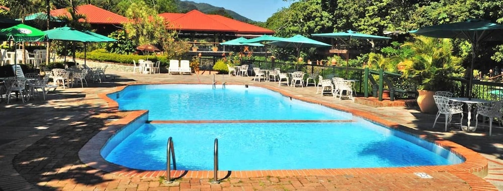 Jarabacoa River Club 8/57