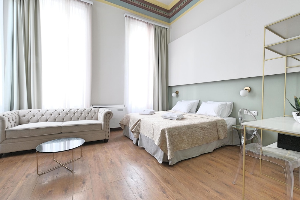 Agora Residence 20/50