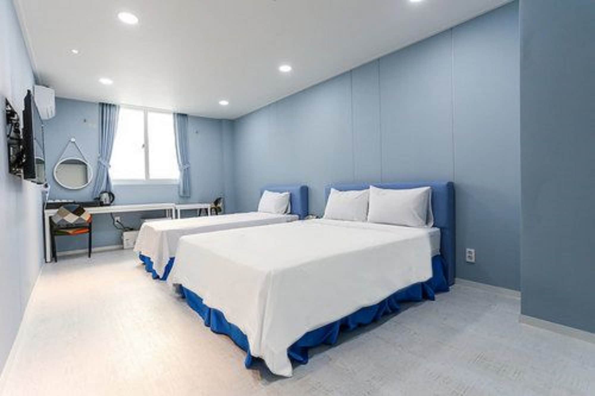 STANDARD, TWIN BEDS