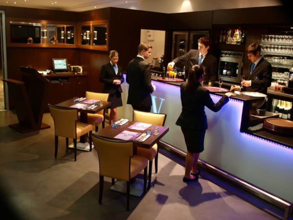 Hotel Spa Vatel 38/59