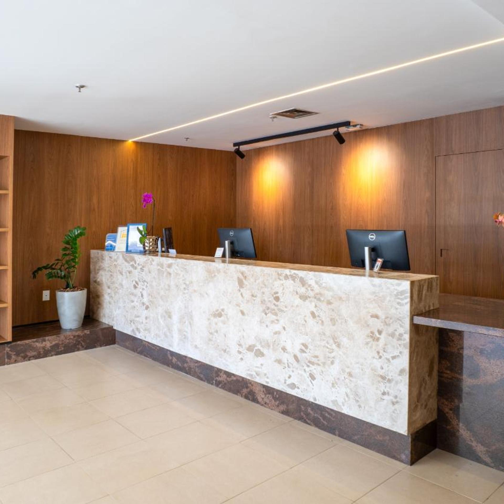 NAOUM HOTEL 3/25