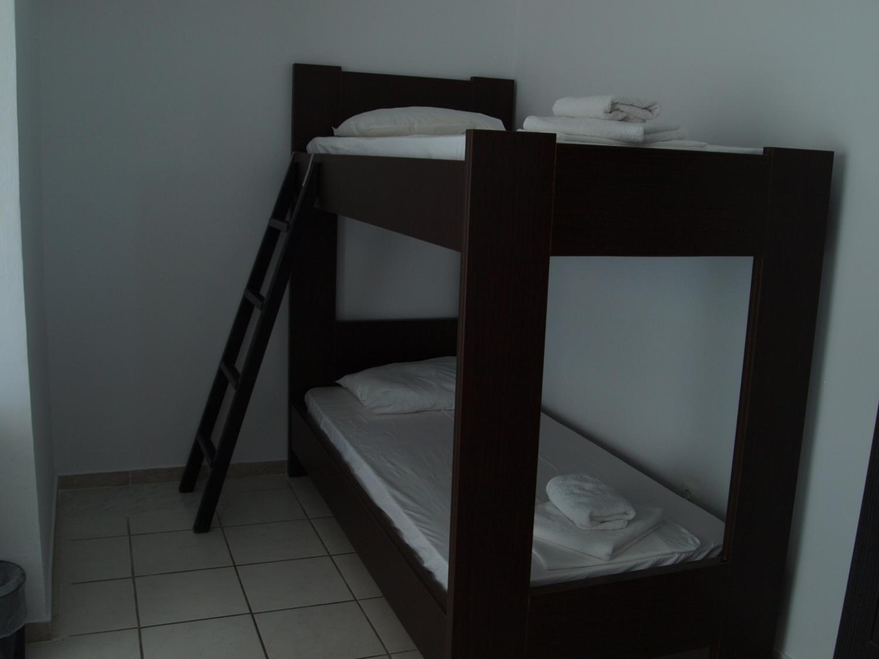 CARINA HOTEL 18/34