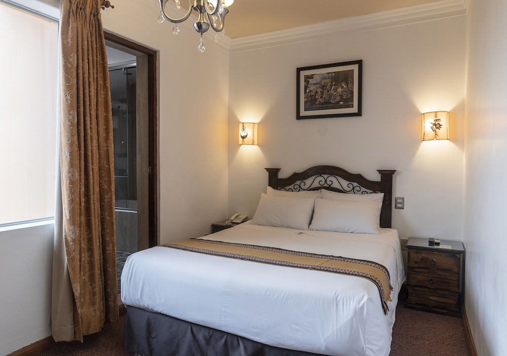 Hotel Rojas 7/68