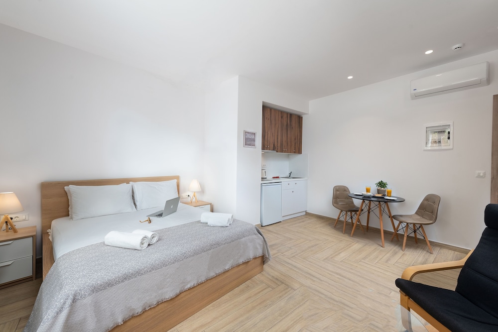 APARTMENT, GROUND FLOOR