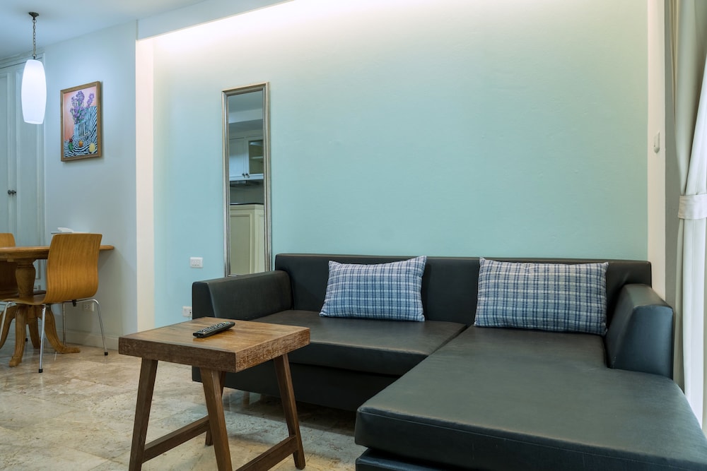 Sabai Sathorn Serviced Apartment 33/50