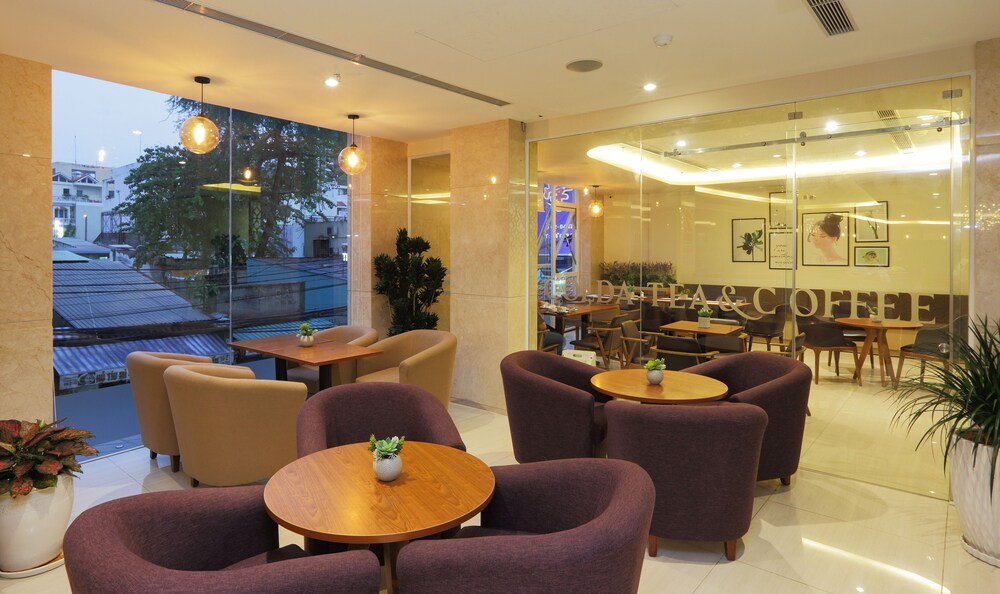 Golda Hotel 29/38