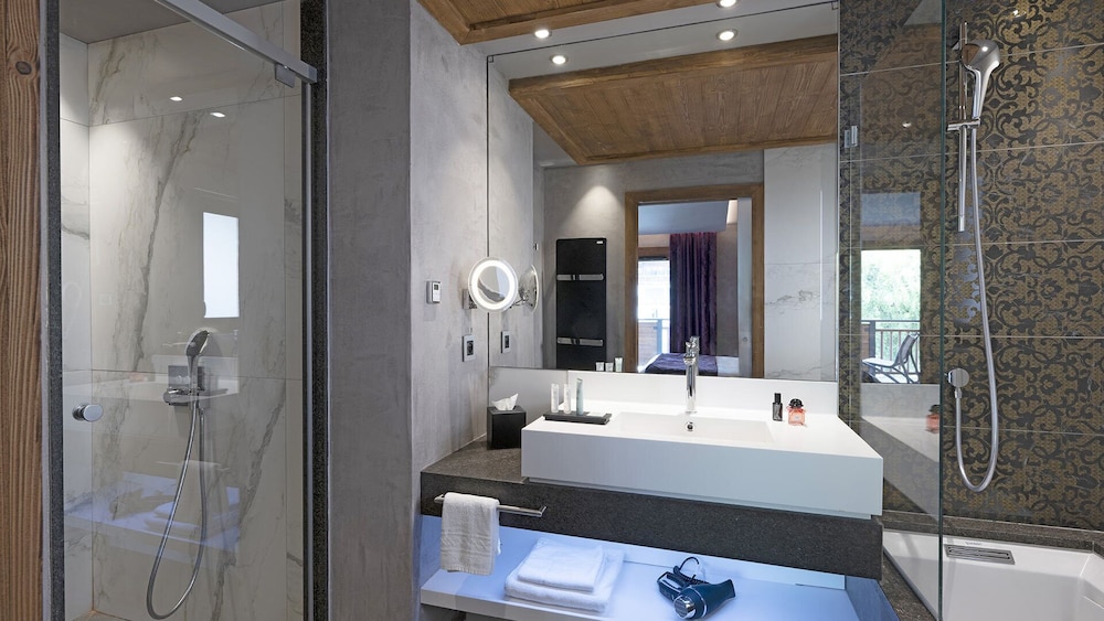 Hotel Alexane 50/50
