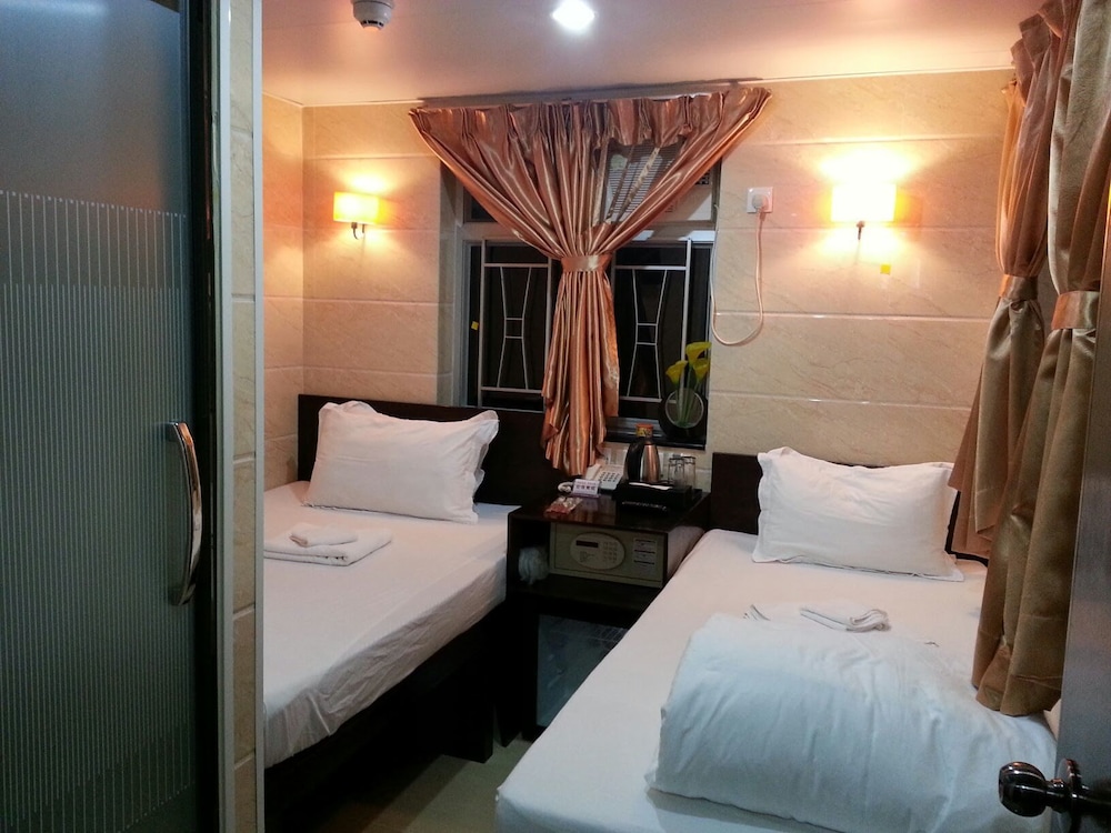 Joyous Guest House 26/62