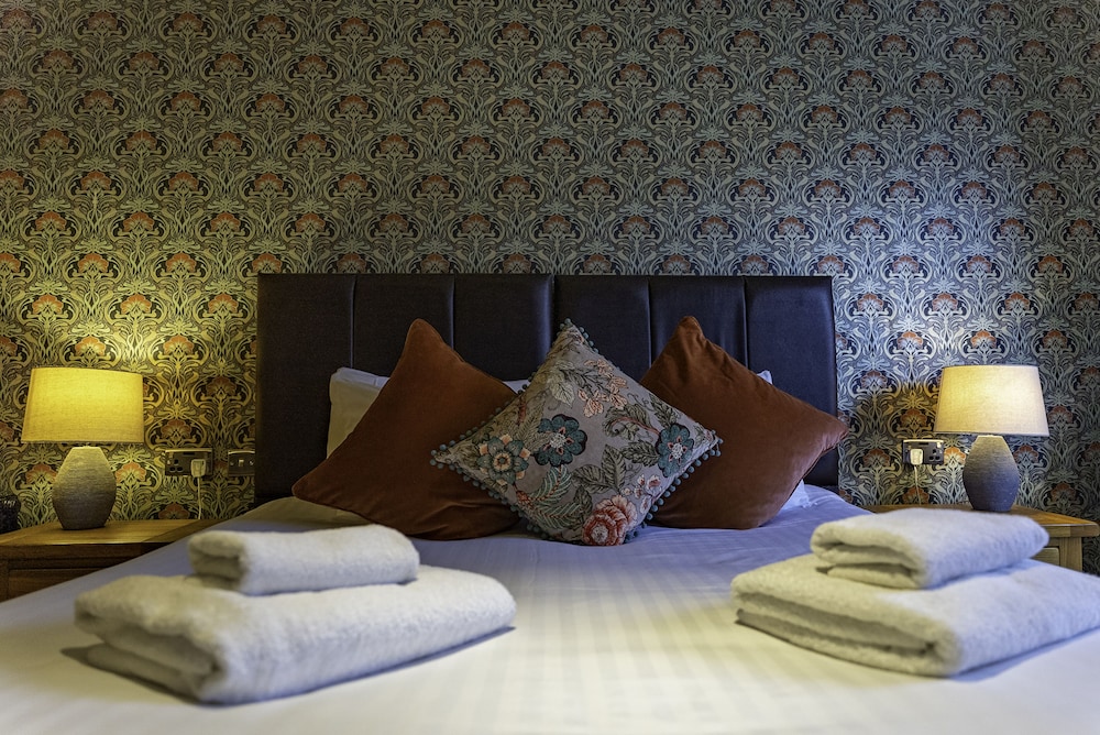 The Duke William Hotel 25/75