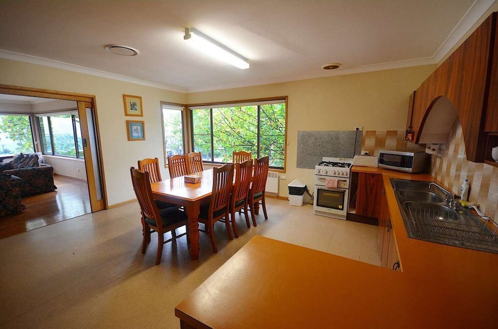 Echo Point Holiday Village 34/50