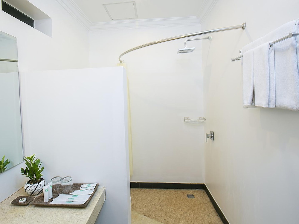 Kiri Boutique Hotel 48/50