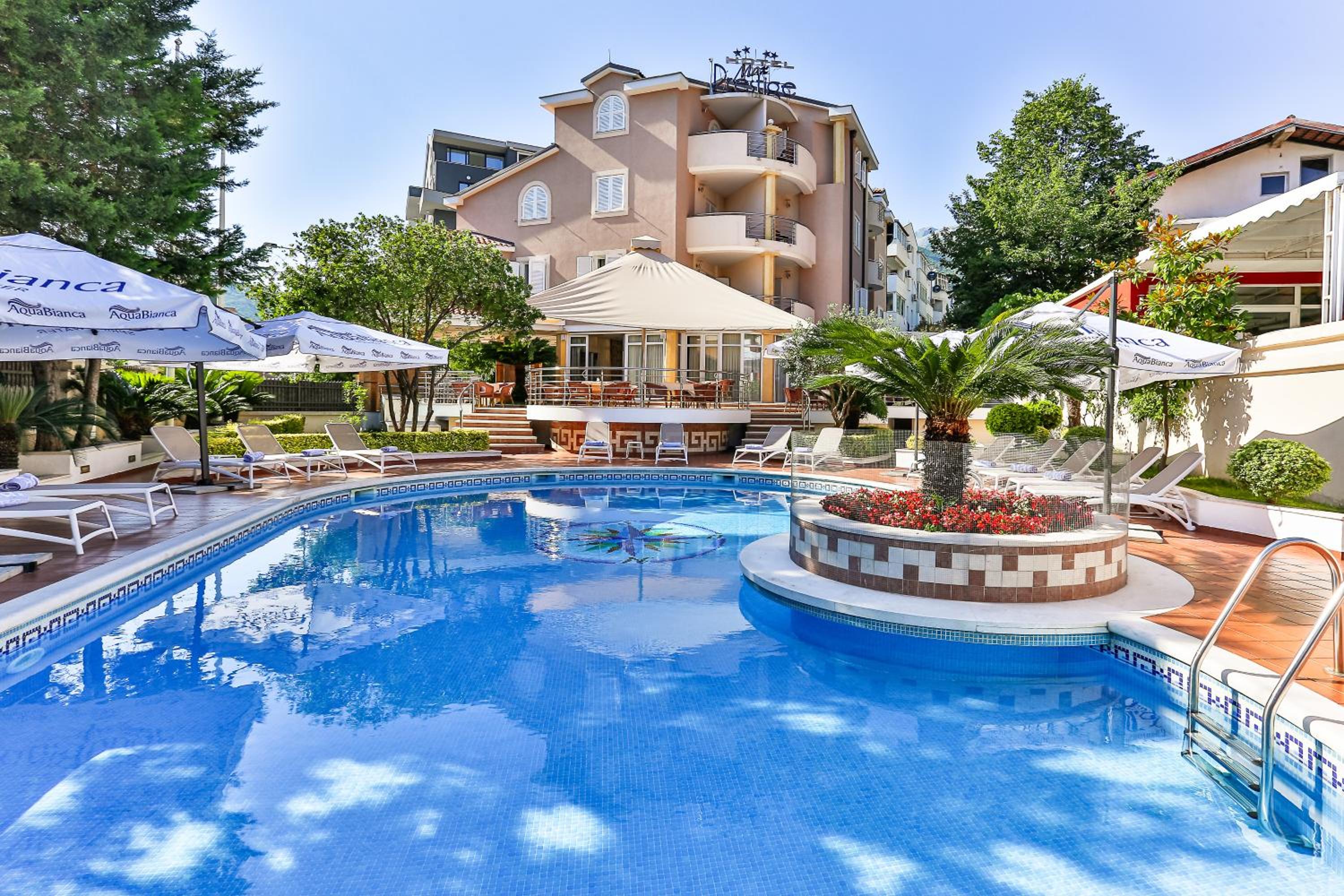 Hotel Max Prestige 4/50