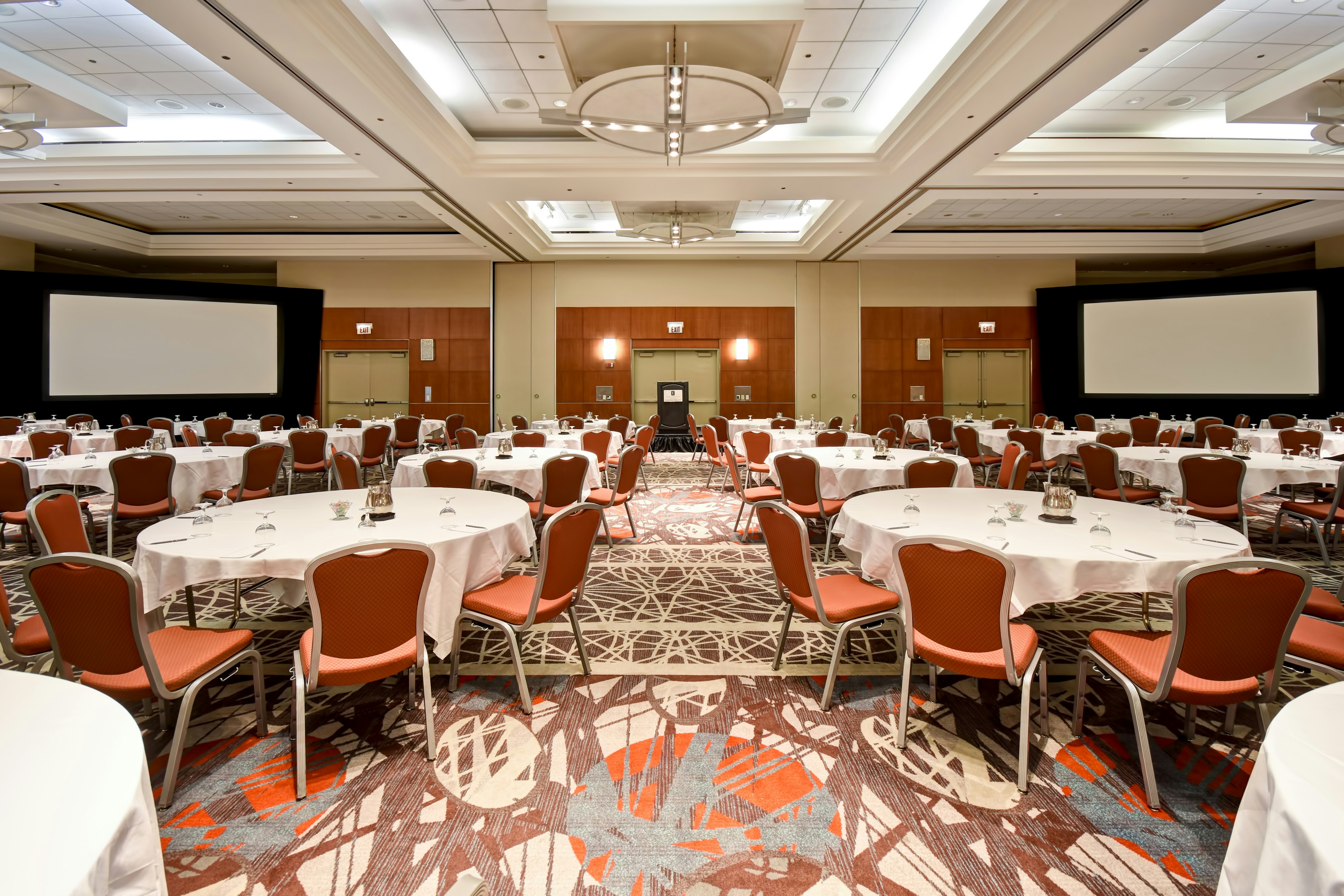 Embassy Suites by Hilton Chicago Downtown Magnificent Mile 41/53