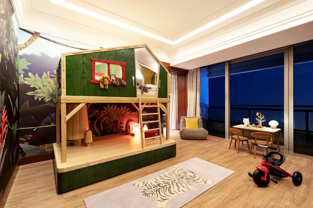 Shangri-La Qinhuangdao 5/50
